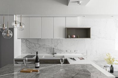 What is the difference between marble mosaic and tile mosaic?